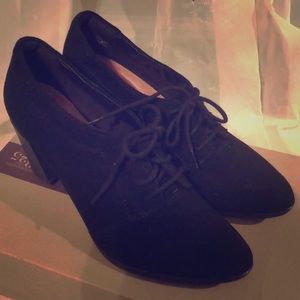 Clarks “Araya Hale”